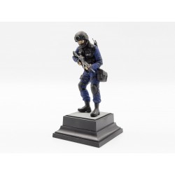 S.W.A.T. Team Leader (1 fig.) - ICM 16101