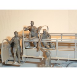 Soviet Motorized Infantry 1943-1945 (5 fig.) - ICM 35635