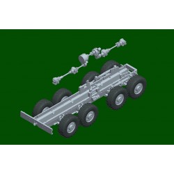 MAZ-537G intermediate type with MAZ/ChMZAP 5247G semi-trailer - Trumpeter 07194