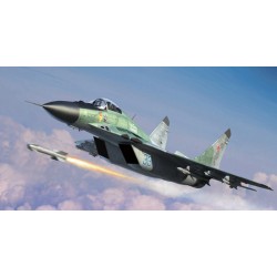 MiG-29C Fulcrum Izdeliye 9.13 - Trumpeter 01675
