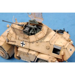 Sd.Kfz. 222 Leichter Panzerspahwagen 2cm - Hobby Boss 82442