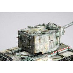 German Pz.Kpfw KV-2 754(r) tank - Hobby Boss 84819