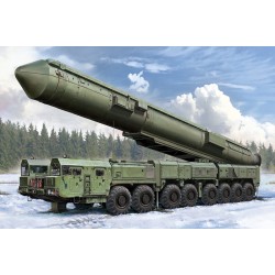 15U175 TEL of RS-12M1 Topol-M ICBM complex - Hobby Boss 82952