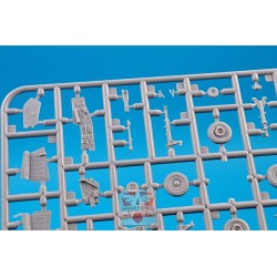 Mirage 2000D w/ SCALP-EG Missile (3x camo) - Modelsvit 72075