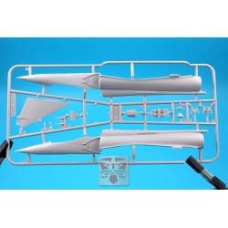 Mirage 2000D w/ SCALP-EG Missile (3x camo) - Modelsvit 72075