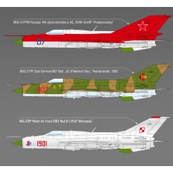 Russian Air Force MiG-21PF Fishbed-D - Academy Model Kit 12320