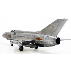 Russian Air Force MiG-21PF Fishbed-D - Academy Model Kit 12320