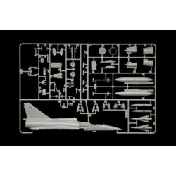 Mirage 2000 B / D - Italeri Model Kit 90023