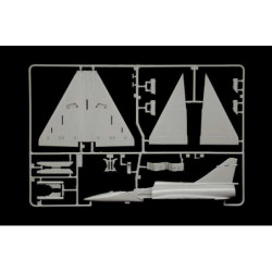 Mirage 2000 B / D - Italeri Model Kit 90023