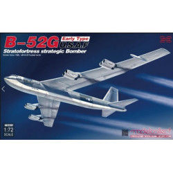 B-52G early type U.S.A.F stratofortress strategic bomber Broken Arrow1966 with B-28 Nuclear bomb - Modelcollect UA72207