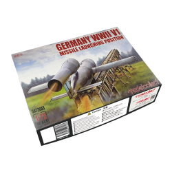 Germany WWII V1 Missile launching positi 2 in 1 - Modelcollect UA72033