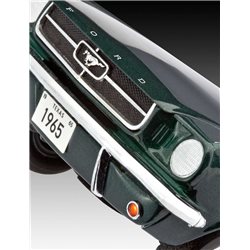 1965 Ford Mustang 2+2 Fastback - Revell ModelKit 07065