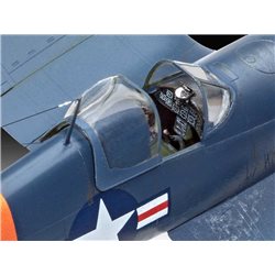 F4U-4 Corsair - Revell Plastic ModelKit 03955