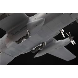 C-130 H Hercules - Zvezda Model Kit 7321